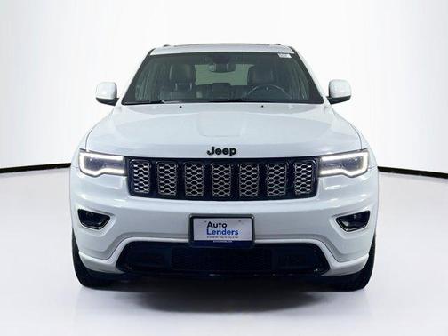 2022 Jeep Grand Cherokee Laredo