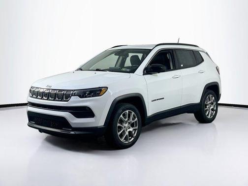 2022 Jeep Compass Latitude Lux