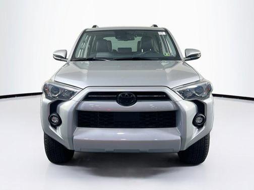 Classic Silver Metallic 2024 Toyota 4Runner SR5 Premium