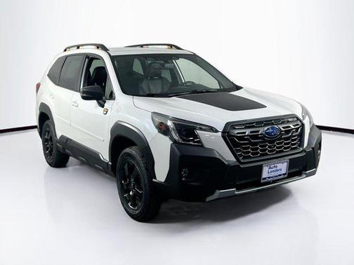Crystal White Pearl 2022 Subaru Forester Wilderness