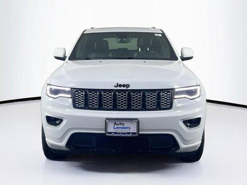 2022 Jeep Grand Cherokee Laredo