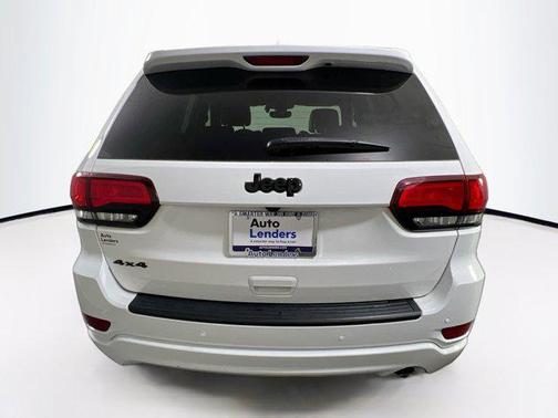 2022 Jeep Grand Cherokee Laredo