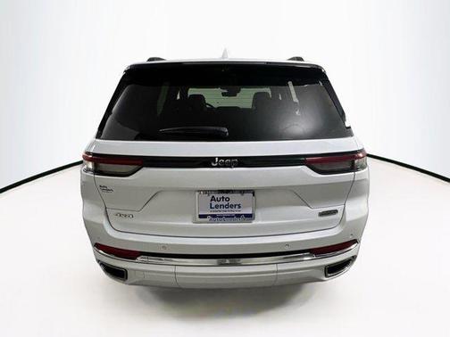 2022 Jeep Grand Cherokee Overland