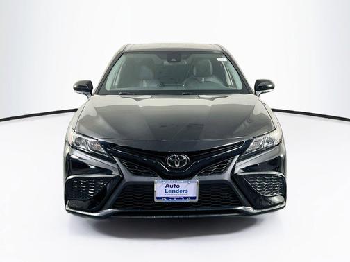 Midnight Black Metallic 2021 Toyota Camry SE