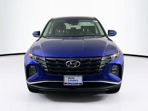 2023 Hyundai TUCSON SE