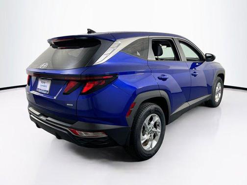 2023 Hyundai TUCSON SE