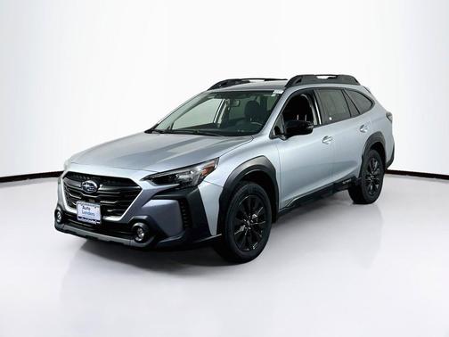 Ice Silver Metallic 2023 Subaru Outback Onyx Edition