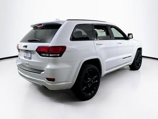 2022 Jeep Grand Cherokee Laredo