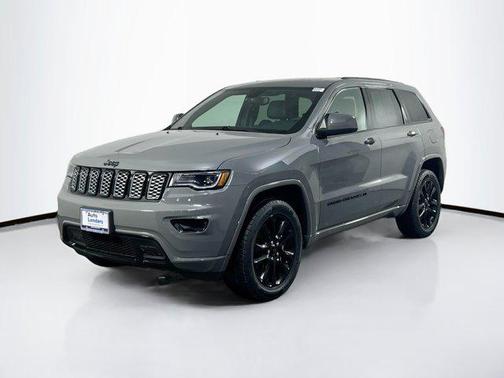 2022 Jeep Grand Cherokee Laredo