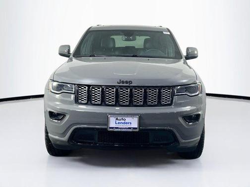 2022 Jeep Grand Cherokee Laredo