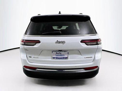 2022 Jeep Grand Cherokee L Laredo