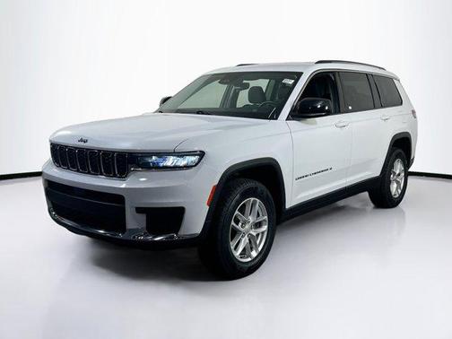 2022 Jeep Grand Cherokee L Laredo