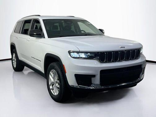 2022 Jeep Grand Cherokee L Laredo