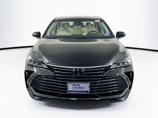 2019 Toyota Avalon XLE