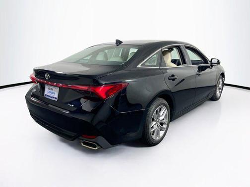 2019 Toyota Avalon XLE