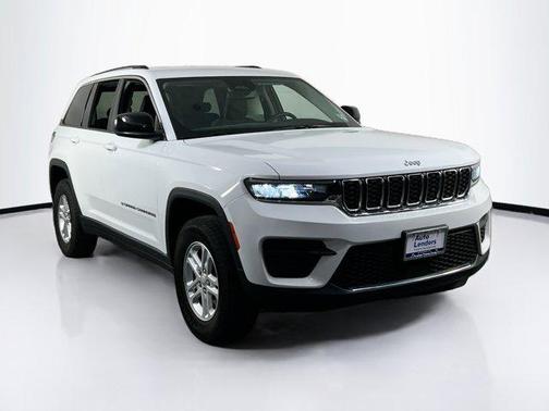 2022 Jeep Grand Cherokee Laredo