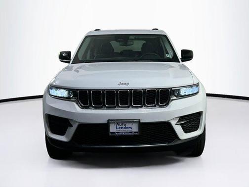 2022 Jeep Grand Cherokee Laredo