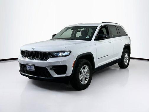 2022 Jeep Grand Cherokee Laredo