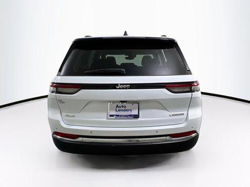 2022 Jeep Grand Cherokee Laredo