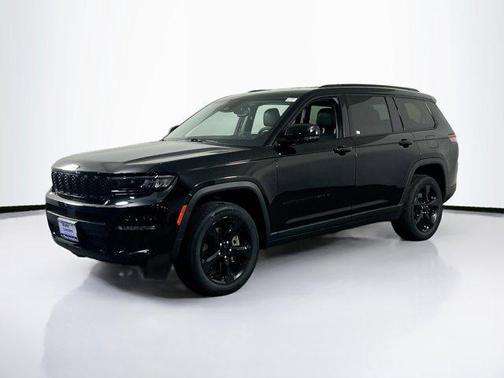 Diamond Black Crystal Pearlcoat 2023 Jeep Grand Cherokee L Limited