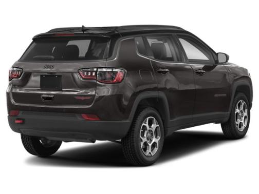 Granite Crystal Metallic Clearcoat 2022 Jeep Compass Trailhawk