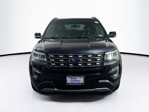 Gray 2017 Ford Explorer XLT
