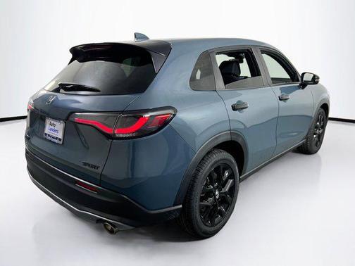Urban Gray Pearl 2023 Honda HR-V AWD Sport