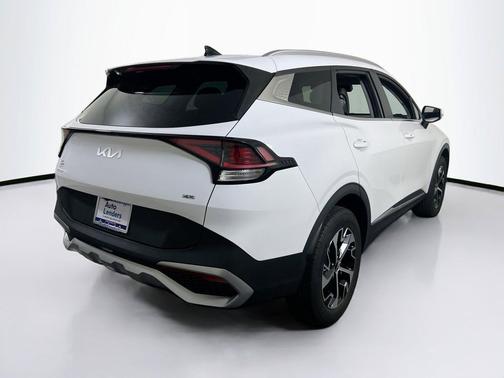 Glacial White Pearl 2023 Kia Sportage EX