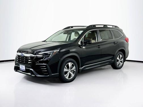 Crystal Black Silica 2023 Subaru Ascent Premium 7-Passenger