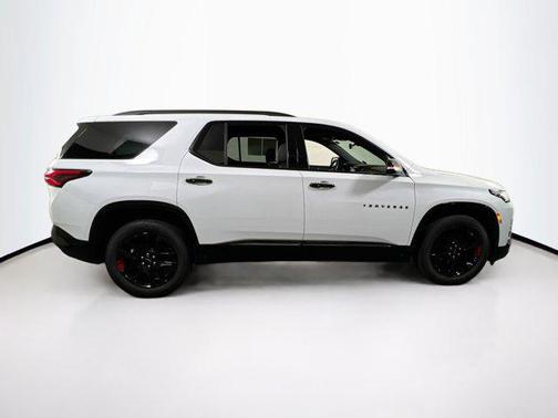 Summit White 2023 Chevrolet Traverse Premier