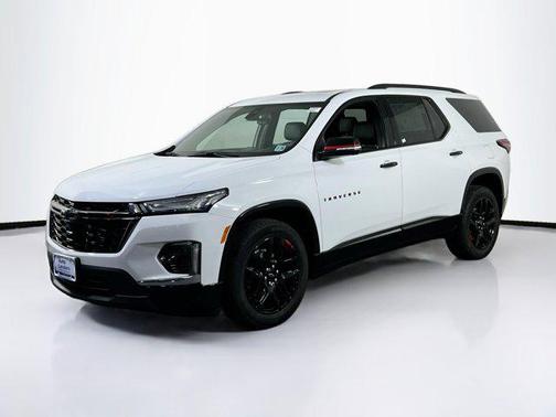 Summit White 2023 Chevrolet Traverse Premier