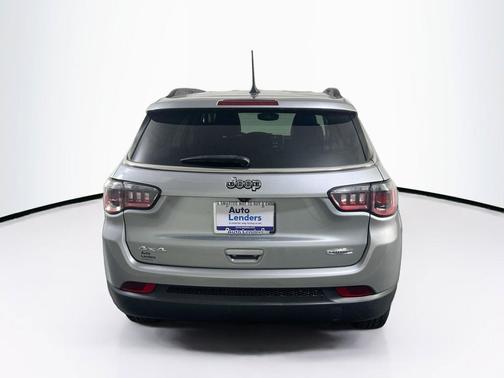 Billet Silver Metallic Clearcoat 2022 Jeep Compass Latitude