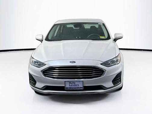 White 2019 Ford Fusion Hybrid SE