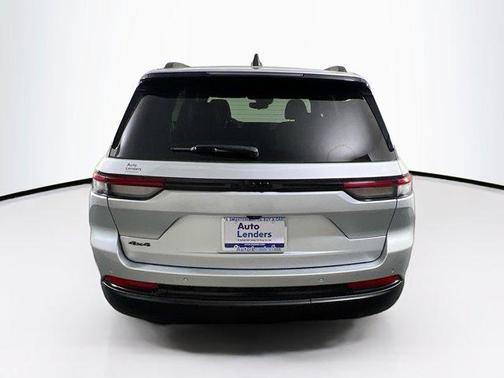 Silver Zynith 2023 Jeep Grand Cherokee Altitude