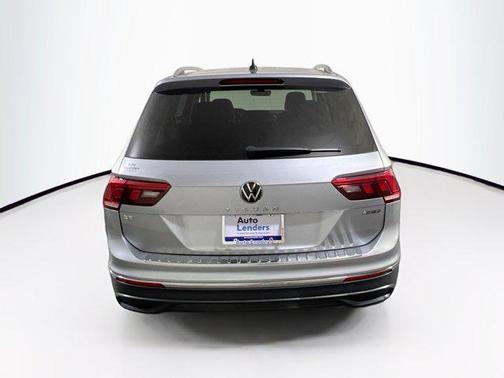 Pyrite Silver Metallic 2023 Volkswagen Tiguan 2.0T SE 4MOTION