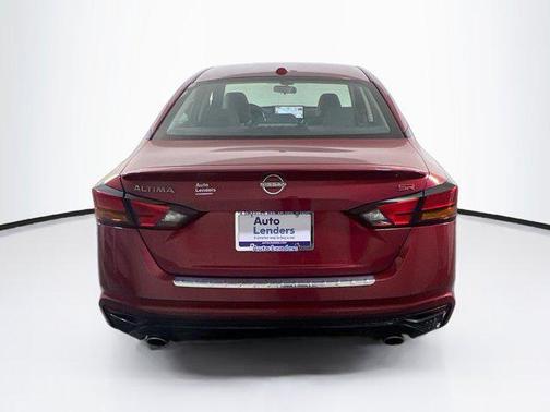 2023 Nissan Altima SR FWD