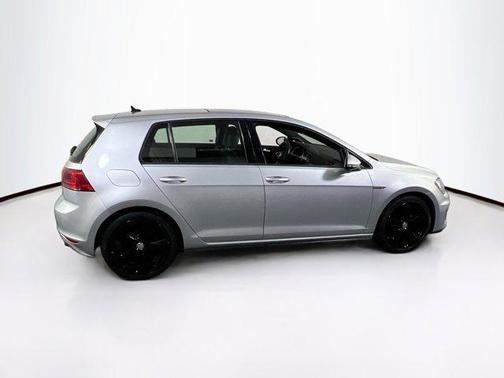 2015 Volkswagen Golf GTI 2.0T SE 4-Door