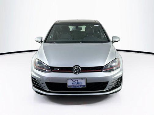 2015 Volkswagen Golf GTI 2.0T SE 4-Door