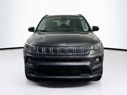 Granite Crystal Metallic Clearcoat 2022 Jeep Compass Latitude Lux