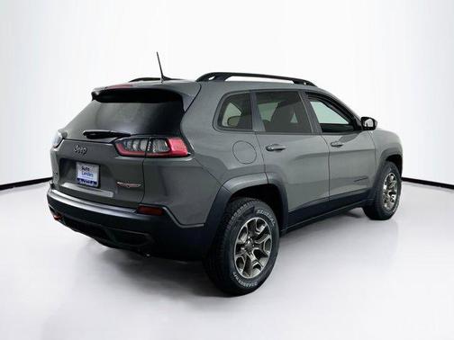Sting-Gray Clearcoat 2022 Jeep Cherokee Trailhawk