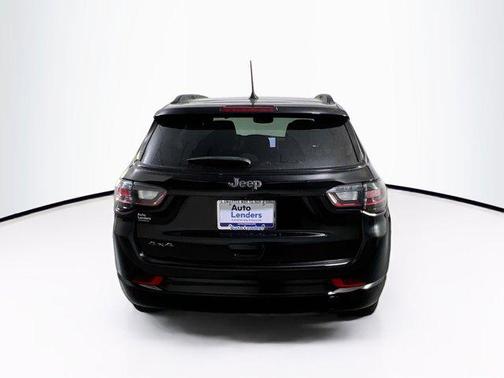 Diamond Black Crystal Pearlcoat 2022 Jeep Compass High Altitude