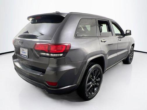 2021 Jeep Grand Cherokee Laredo