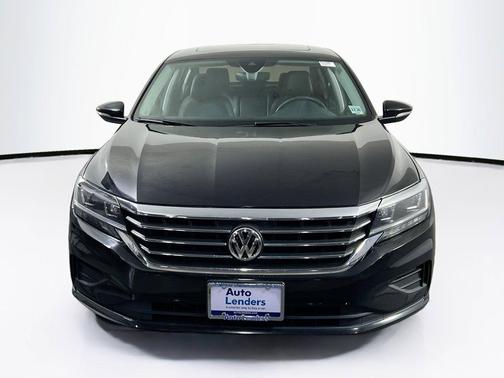 Deep Black Pearl 2021 Volkswagen Passat 2.0T SE