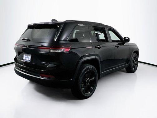 2023 Jeep Grand Cherokee Limited X