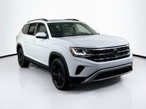 2022 Volkswagen Atlas 3.6L SE w/Technology