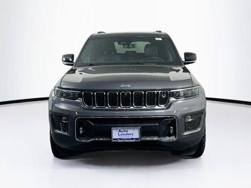 2022 Jeep Grand Cherokee Overland