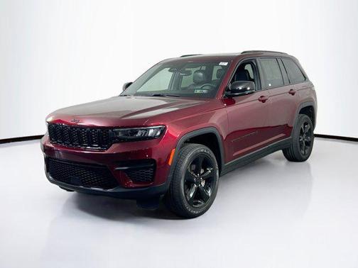 Velvet Red Pearlcoat 2023 Jeep Grand Cherokee Altitude