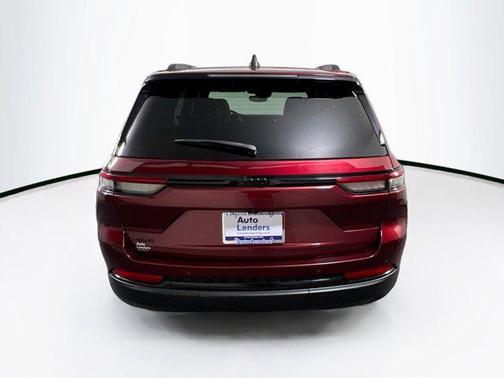 Velvet Red Pearlcoat 2023 Jeep Grand Cherokee Altitude