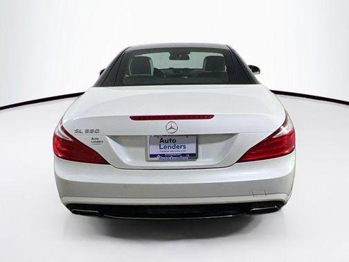 2015 Mercedes-Benz SL-Class 2dr Roadster SL 550