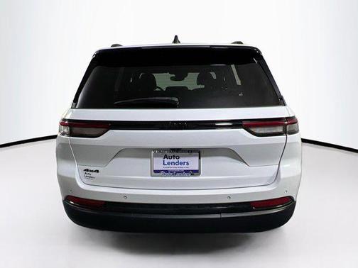 2022 Jeep Grand Cherokee Altitude